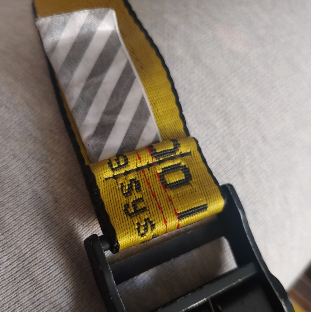 Off white belt - Picture 3 of 4